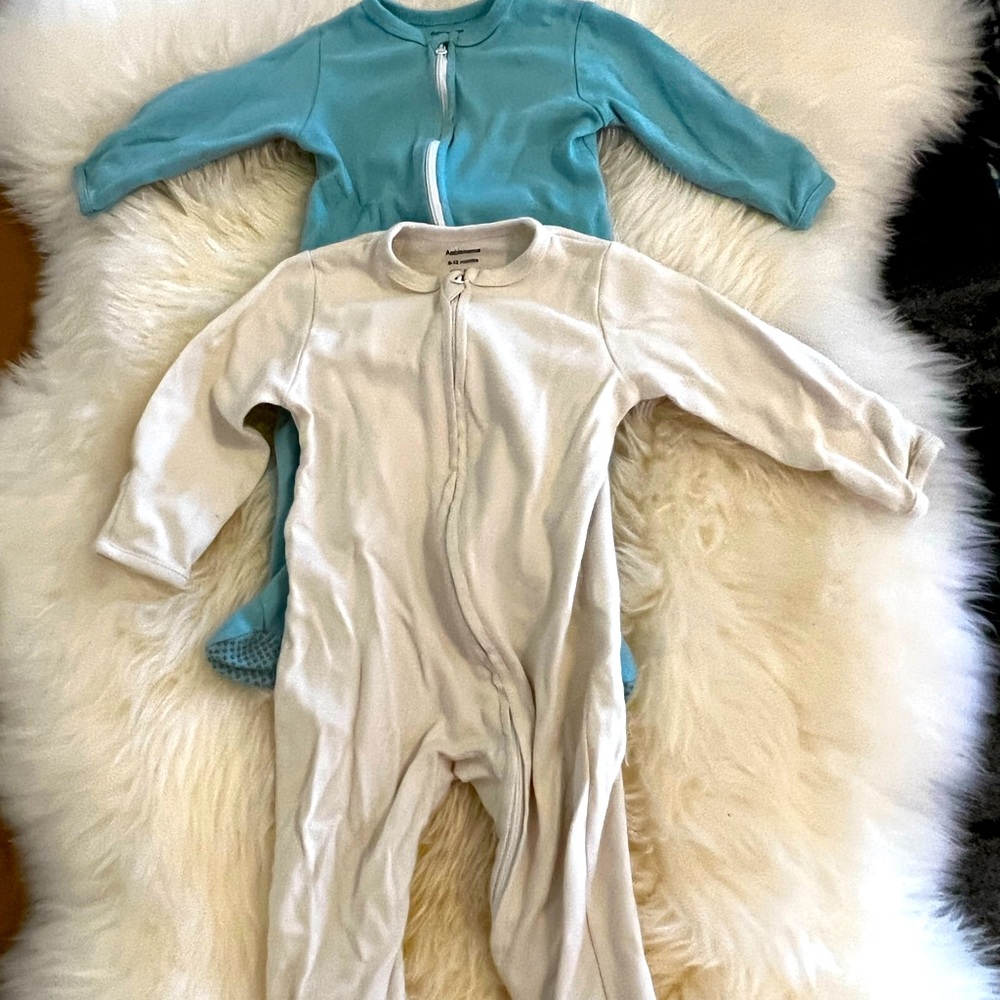 Set of two 100% cotton pajamas